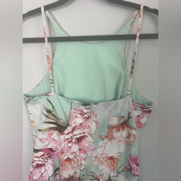 Black Halo Floral Bodycon Midi Dress | Size 8 | Made in USA - Picture 7 of 8